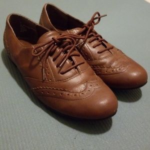 Cognac women's oxford flats